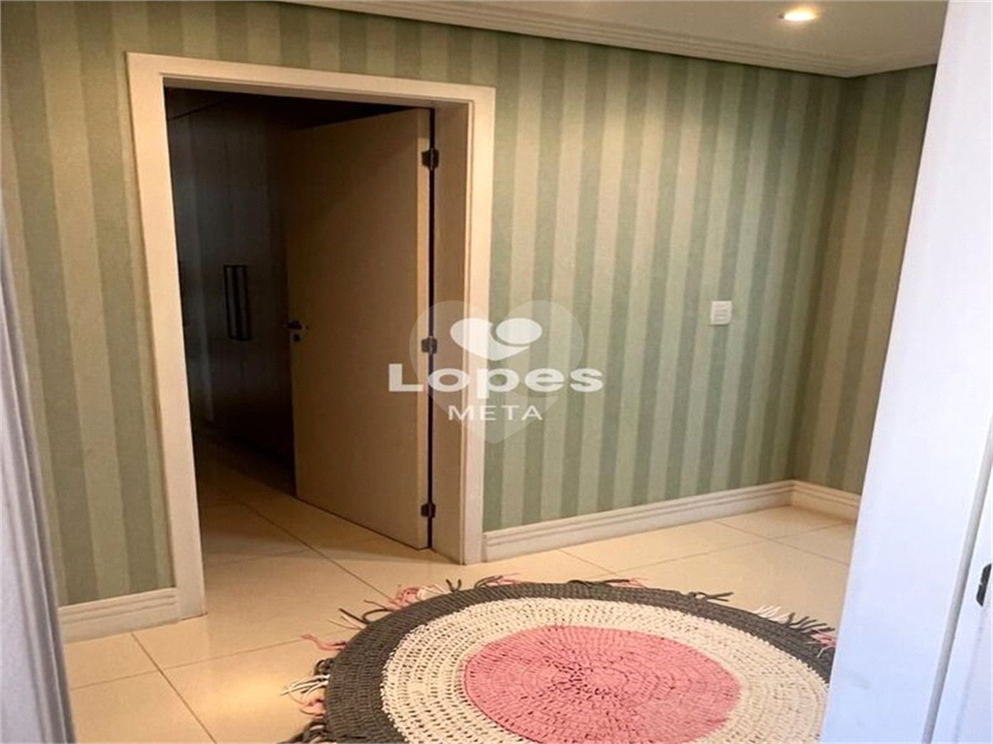 Apartamento à venda com 3 suítes em Altos do Esplanada, São José dos Campos, SP