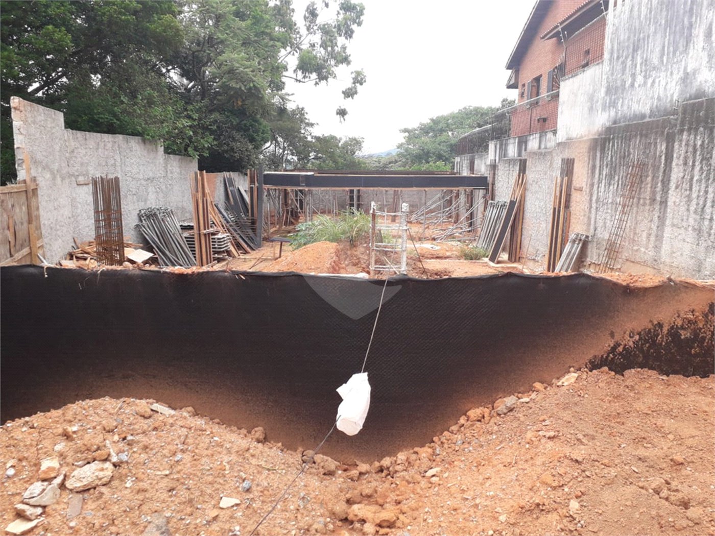 Casa à venda com 1 suíte no condomínio 1, São Paulo - SP