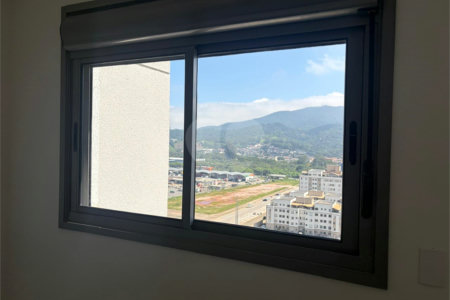 Apartamento à venda com 1 quarto em Vila Mogilar, Mogi das Cruzes, SP