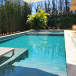 Casa à venda com 4 quartos, sendo 2 suítes, no condomínio Residencial Jardim Primavera, Louveira - SP