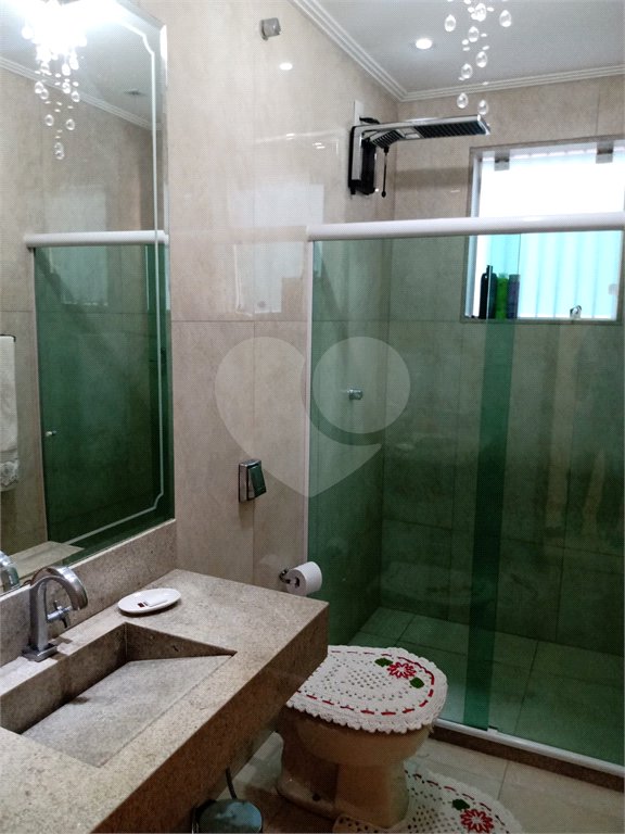 Casa à venda com 4 quartos, sendo 1 suíte, no condomínio Monte Líbano, Rio de Janeiro - RJ
