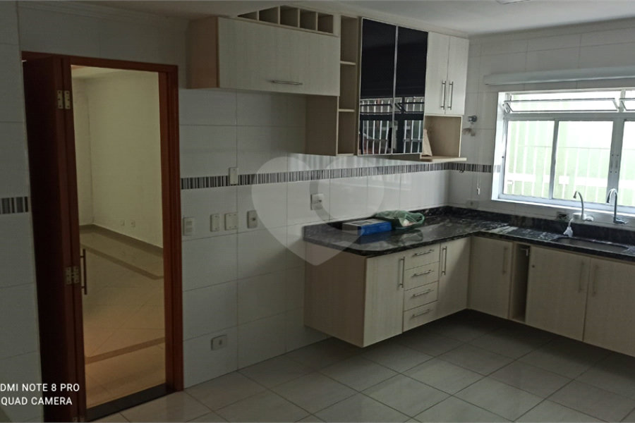 Sobrado à venda com 4 quartos, sendo 2 suítes, em Mandaqui, São Paulo, SP