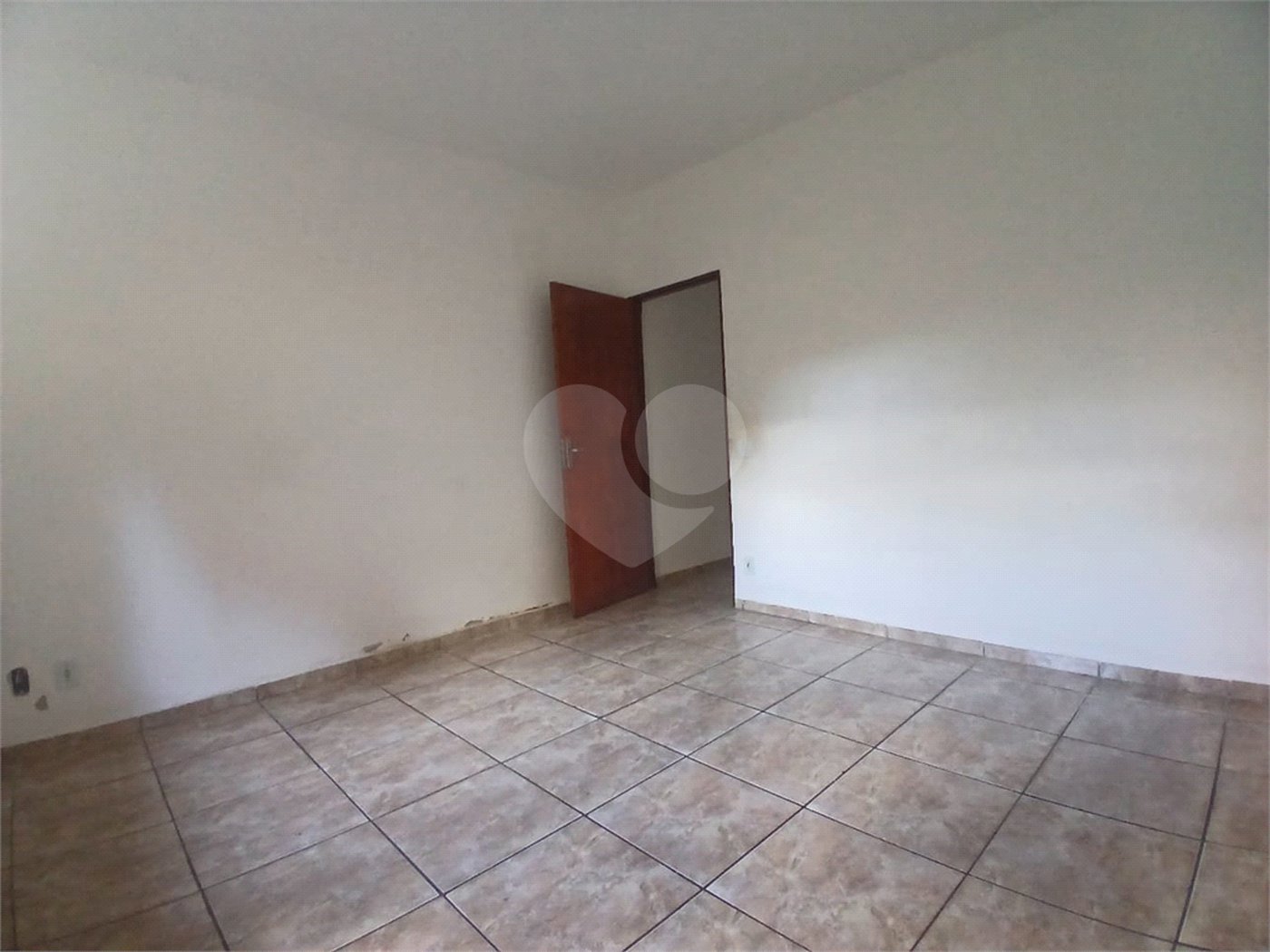 Casa à venda com 2 quartos em Jardim das Palmeiras, Atibaia, SP