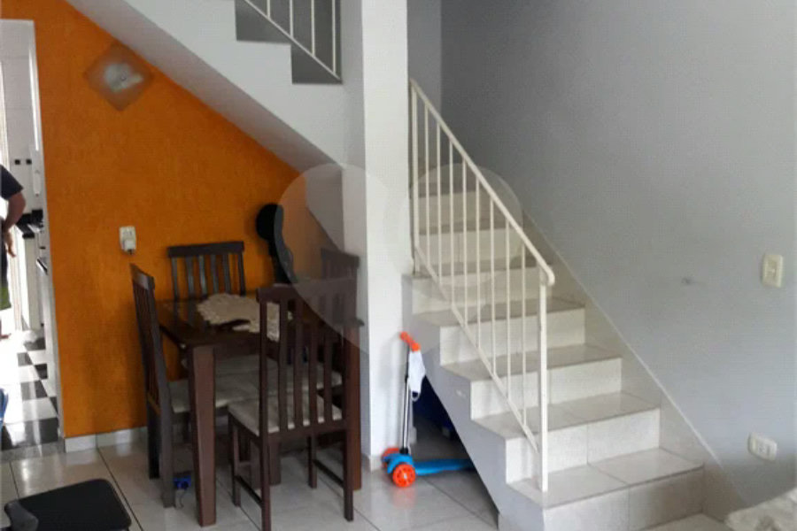 Casa à venda com 2 quartos no condomínio Nova Vida, São Paulo - SP