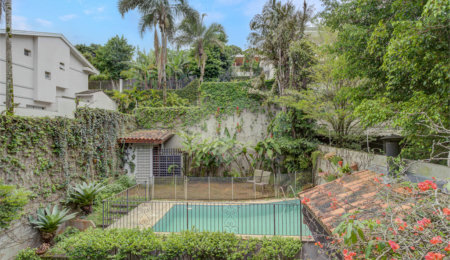 Casa de Vila à venda ou para alugar com 3 suítes em Jardim dos Estados, São Paulo, SP