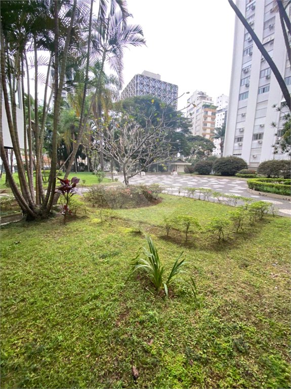 Apartamento à venda com 3 quartos, sendo 1 suíte, em Jardim Europa, São Paulo, SP