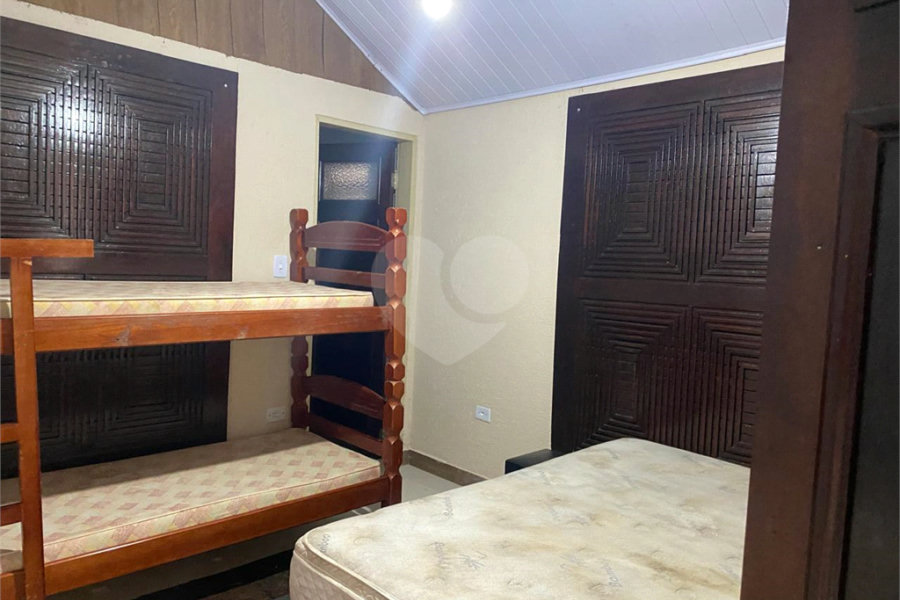 Casa à venda com 6 suítes em Massaguaçu, Caraguatatuba, SP