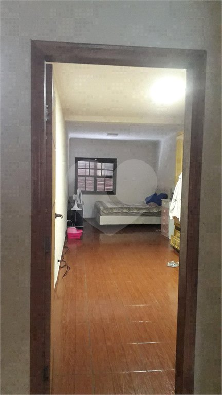 Sobrado à venda com 4 quartos, sendo 1 suíte, em Vila Nova Cachoeirinha, São Paulo, SP