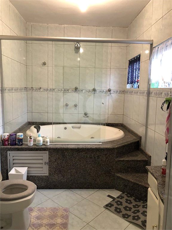 Casa à venda com 5 quartos, sendo 2 suítes, em Parque Continental Ii, Guarulhos, SP