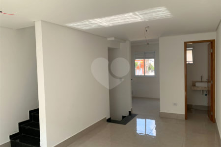 Casa à venda com 2 suítes no condomínio Residencial Napoles, São Paulo - SP