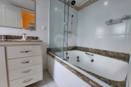 Apartamento à venda com 3 quartos, sendo 1 suíte, em Sumaré, São Paulo, SP