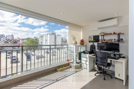 Apartamento à venda com 3 quartos, sendo 2 suítes, em Santo Amaro, São Paulo, SP