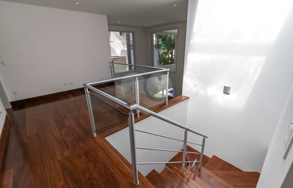 Casa à venda com 4 suítes no condomínio Vila Alba, São Paulo - SP