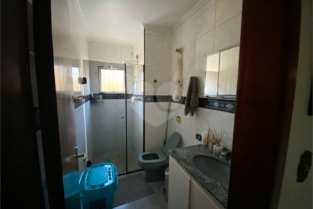 Sobrado à venda com 4 quartos em Jardim Bonfiglioli, São Paulo, SP