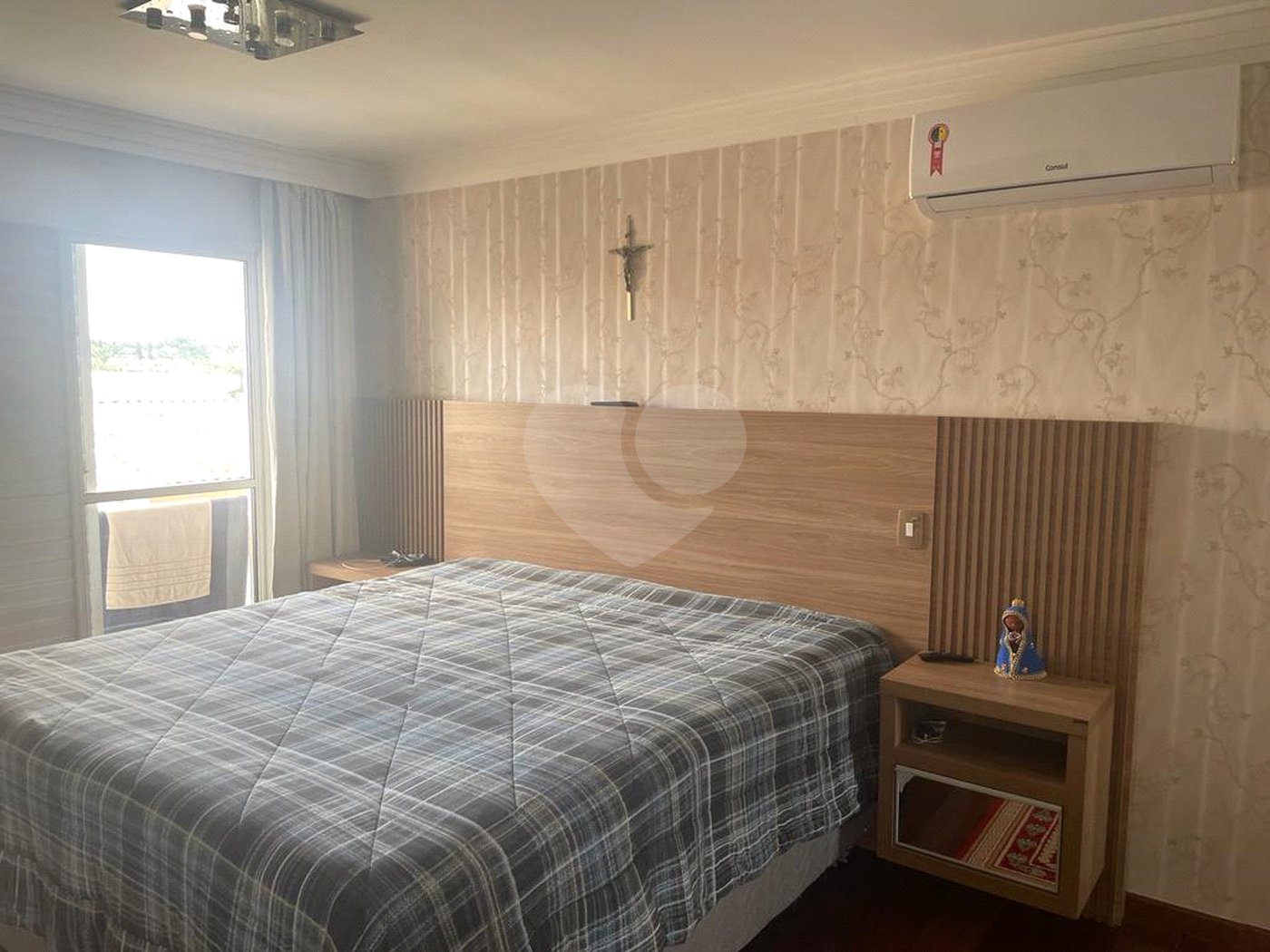 Casa à venda com 4 quartos, sendo 3 suítes,  no condomínio The House, São Paulo - SP