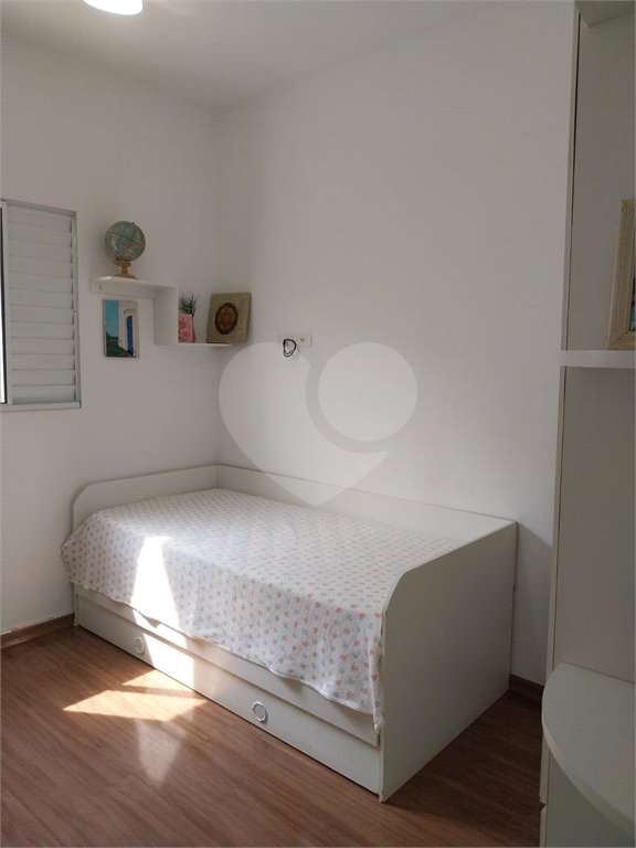 Casa à venda com 3 quartos, sendo 1 suíte, no condomínio Villagio Esperanza, Guarulhos - SP