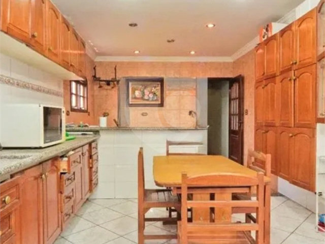 Sobrado à venda com 3 quartos em Vila Bonilha, São Paulo, SP