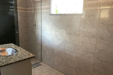 Casa à venda com 3 quartos, sendo 2 suítes,  em Jardim do Lago, Atibaia, SP
