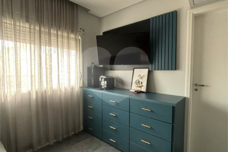 Apartamento à venda com 3 quartos, sendo 1 suíte, em Vila Paulicéia, São Paulo, SP