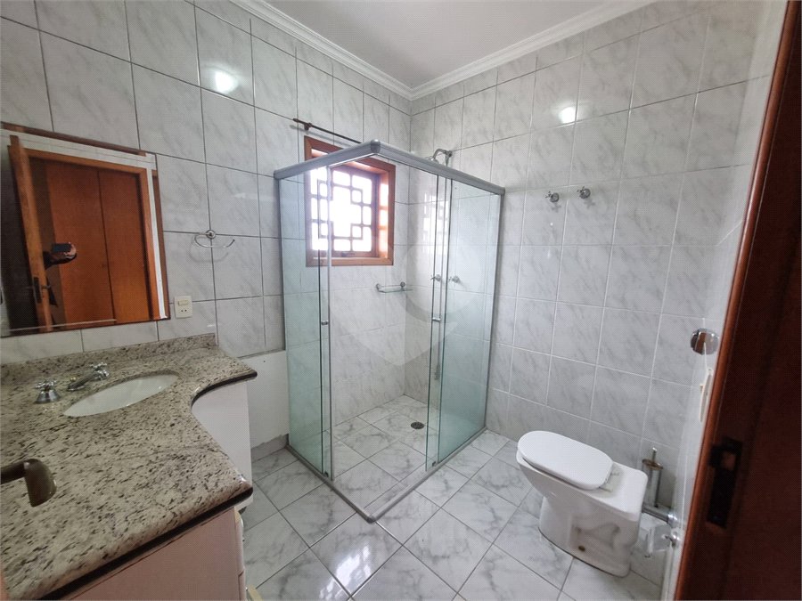 Sobrado à venda ou para alugar com 5 quartos, sendo 4 suítes,  em City América, São Paulo, SP