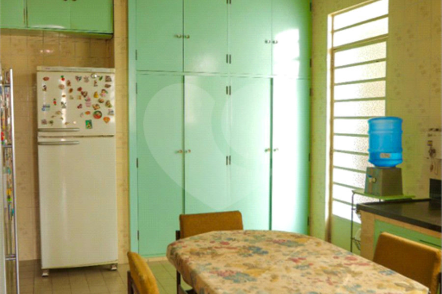 Casa à venda com 3 quartos no condomínio Paderewsky, São Paulo - SP
