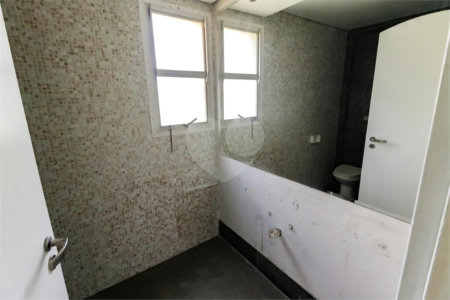 Apartamento à venda com 3 quartos, sendo 2 suítes, em Vila Andrade, São Paulo, SP