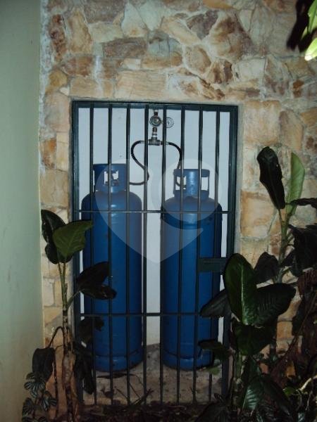 Sobrado à venda com 4 quartos, sendo 2 suítes, em Jardim Peri Peri, São Paulo, SP