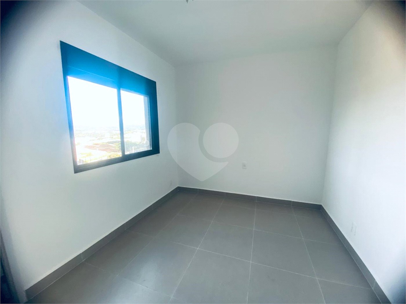 Apartamento para alugar com 3 quartos, sendo 1 suíte, em Jardim Maria José, Votorantim, SP