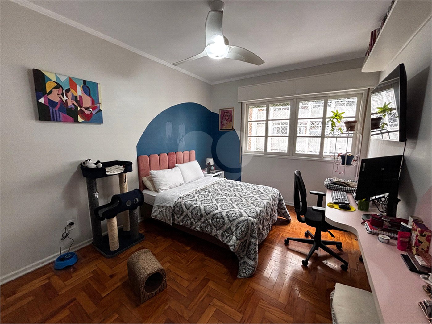 APARTAMENTO BAIRRO PARAÍSO COM 146 M² ÚTEIS - 2 VAGAS.