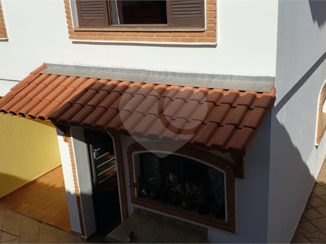 Sobrado à venda com 3 quartos, sendo 1 suíte,  em Tremembé, São Paulo, SP