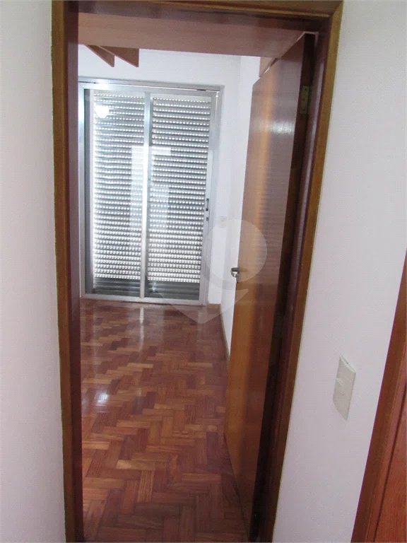 Linda Cobertura na Região de Campos Elíseos - 4 dormitórios (3 suítes). 5 Banheiros