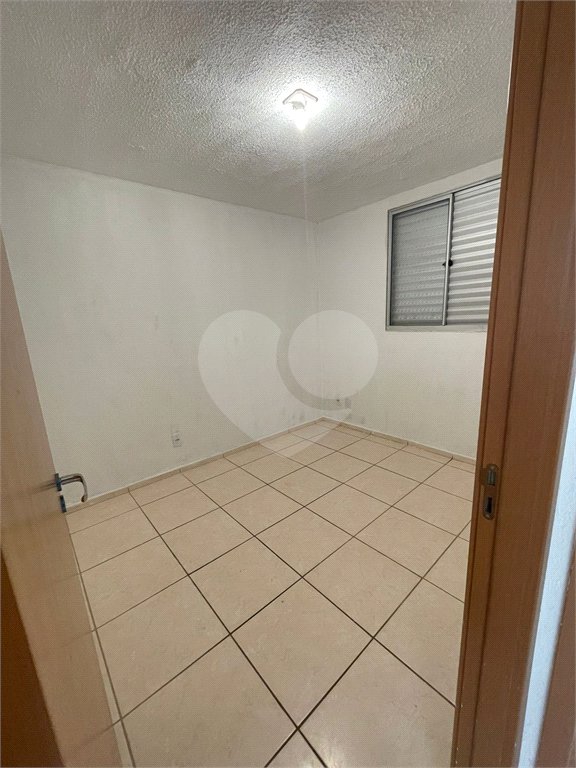 Apartamento no Condomínio Mont Everest .