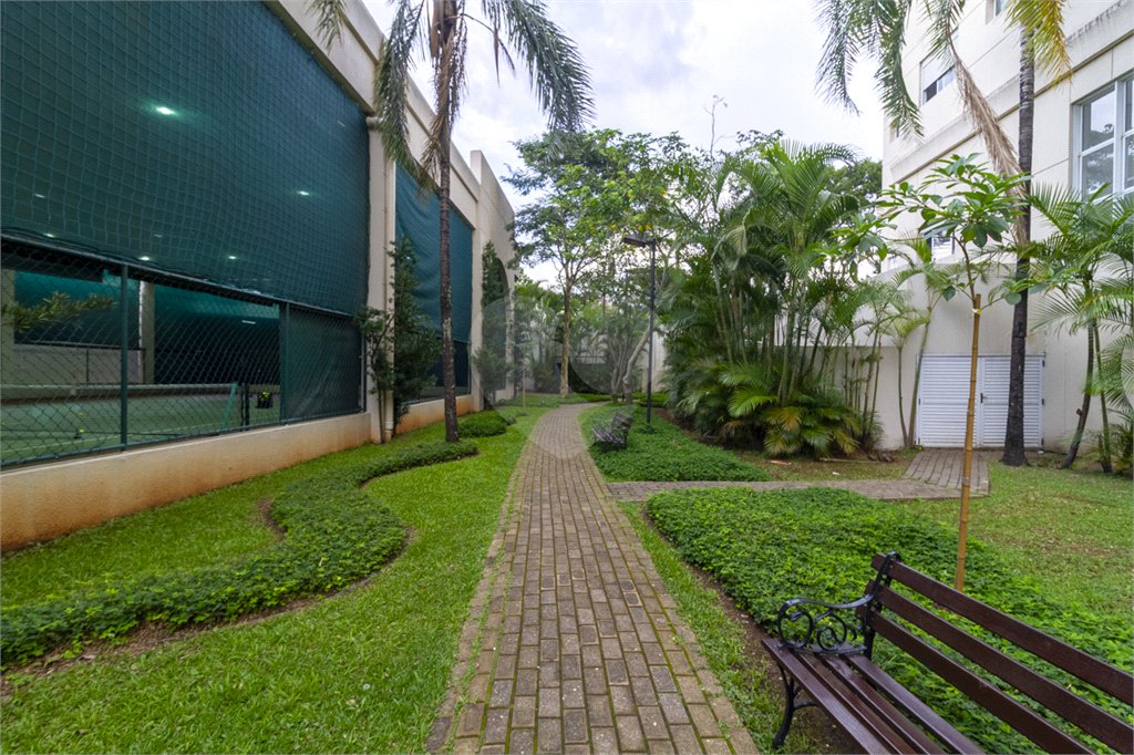 Apartamento para venda no Alto da Moóca, com 178 m², 3 suítes, 3 vagas.