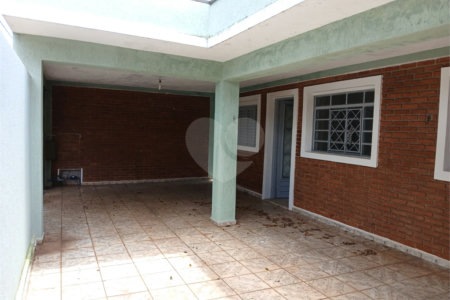 Casa à venda no Jardim Nova São Carlos.