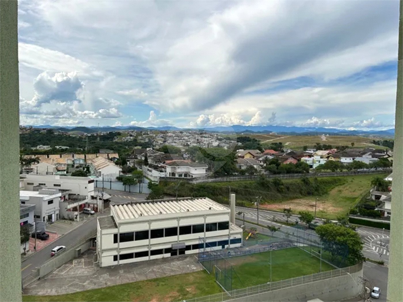 APARTAMENTO A VENDA NO URBANOVA COM 2 DORMITÓRIOS, 1 SUÍTE, 2 VAGAS, SÃO JOSÉ DOS CAMPOS/SP.