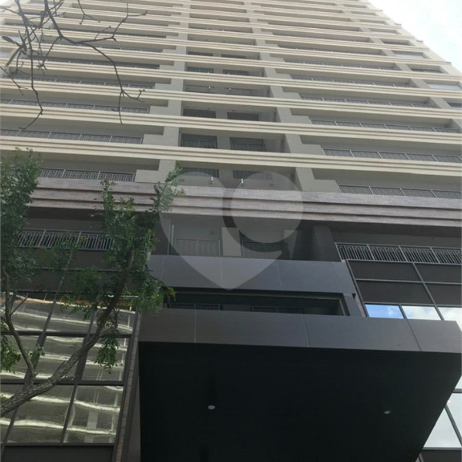 Magnífico apartamento novo (no contra-piso) à venda na Chácara Klabin com 144 m² e 3 suítes.