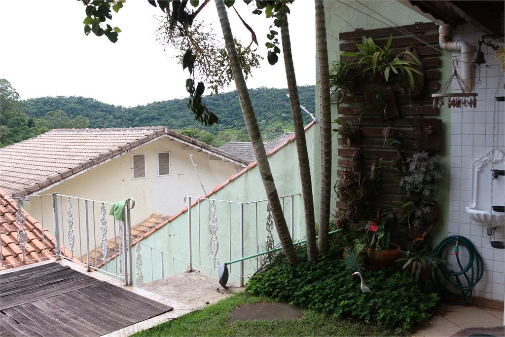 sobrado de 4 dts 2 suites de alto padrao no tremembe