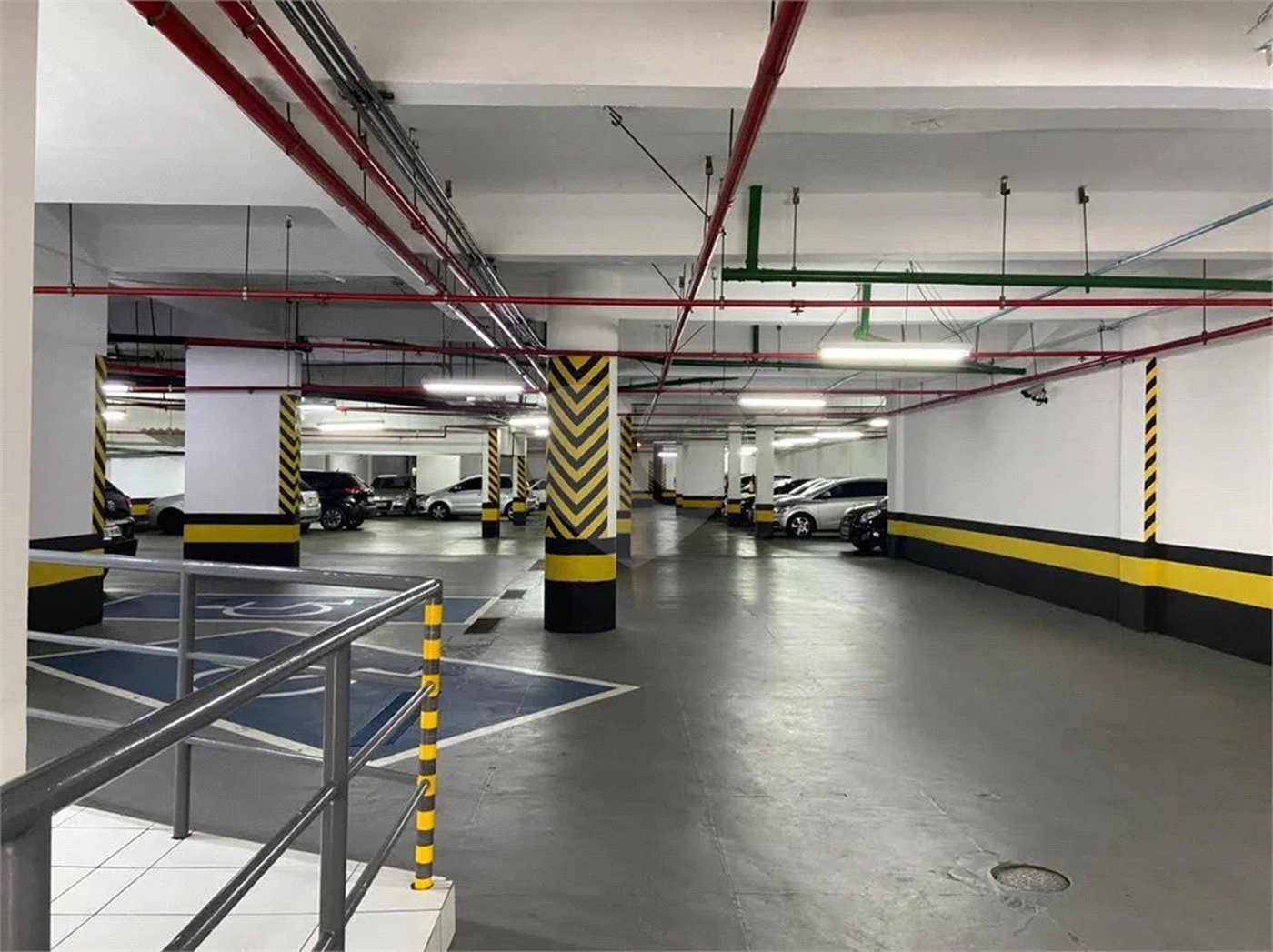 SALA COMERCIAL PARA LOCAÇÃO COM 57m2 NA VILA MARIANA/METRÔ