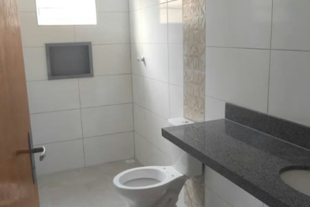 Casa à venda com 2 quartos, sendo 1 suíte, em Nova Itanhaém, Itanhaém - SP