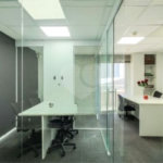 Sala comercial com 35m², 1 vaga, 1 banheiro, à venda na Barra Funda.