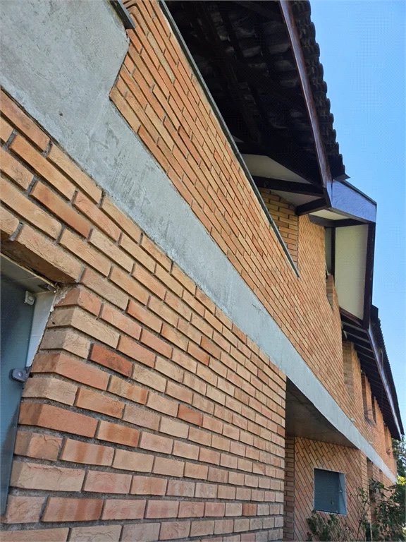 Casa à venda com 4 quartos, sendo 2 suítes,  em Cidade São Francisco, São Paulo, SP