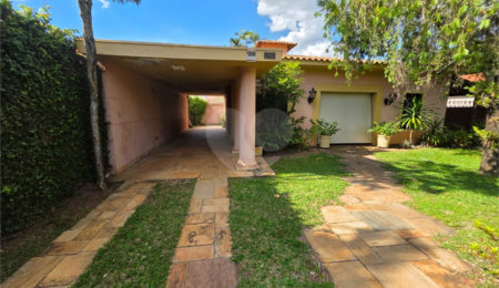 Casa à venda com 5 quartos, sendo 1 suíte,  em Jardim Macarengo, São Carlos, SP