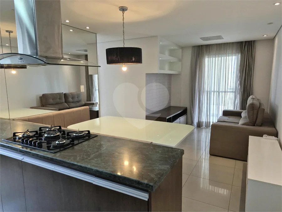 Oportunidade na Vila Leopoldina! Imóvel de 69m2, com 3 dorm., sendo 1 suíte, 2 banheiros, sala, cozinha e 2 vagas. Com ar condicionado em 2 dorm.