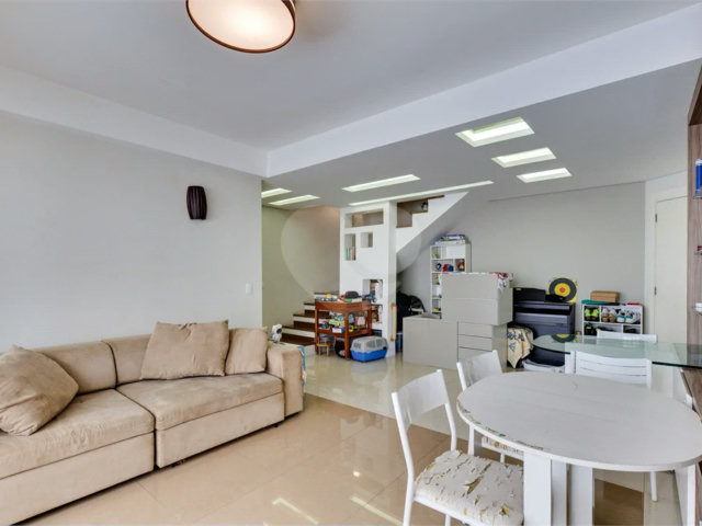 Casa à venda com 2 quartos, sendo 1 suíte,  no condomínio Terrara Townhouses, São Paulo - SP