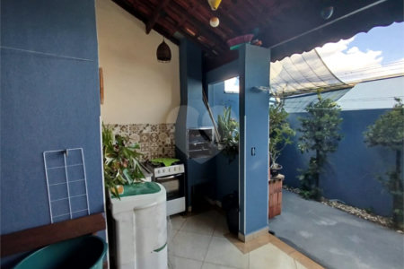 Casa À venda no Moradas II 3 dormitórios