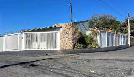 Casa à venda com 3 quartos, sendo 1 suíte,  em Jardim Cruzado, Ibaté, SP