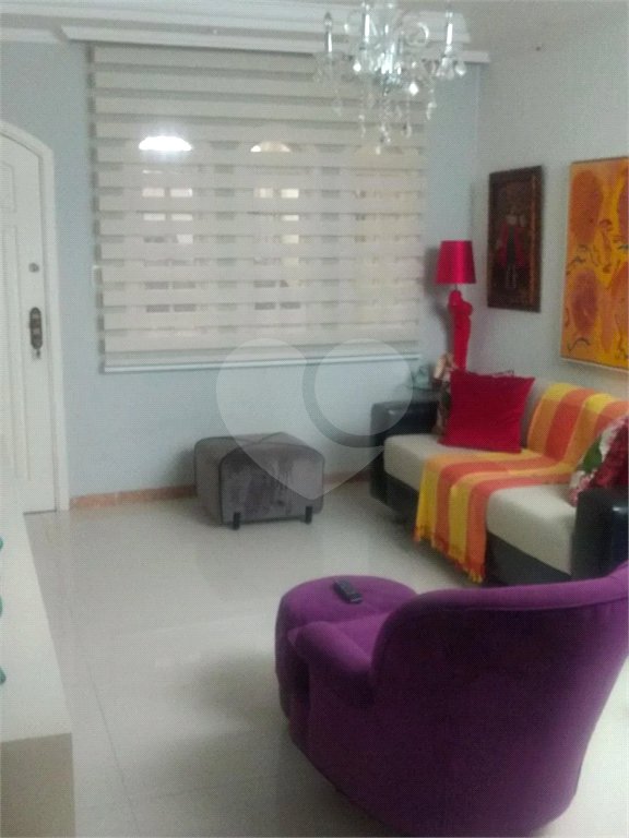 Linda Casa Sobrado a venda no Alto da Mooca com excelente acabamento, semi mobiliada com 2 suítes