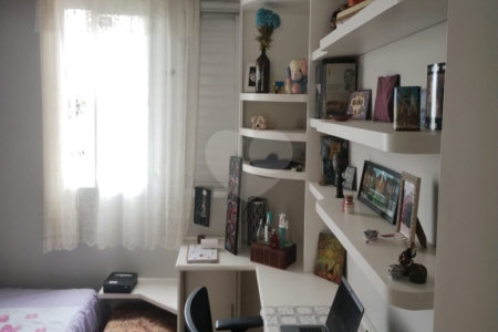 Apartamento com 67m², 3 quartos, garagem, à venda no Jardim Marajoara.