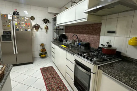 Casa à venda com 3 quartos, sendo 2 suítes, no condomínio Townhouse Village Morumbi, São Paulo - SP