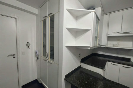 Apartamento à venda com 3 quartos, sendo 2 suítes,  em Cidade São Francisco, São Paulo, SP